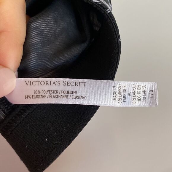 Victoria Sport by Victorias Secret VSX Black White Sports Bra Size Large - Picture 9 of 10